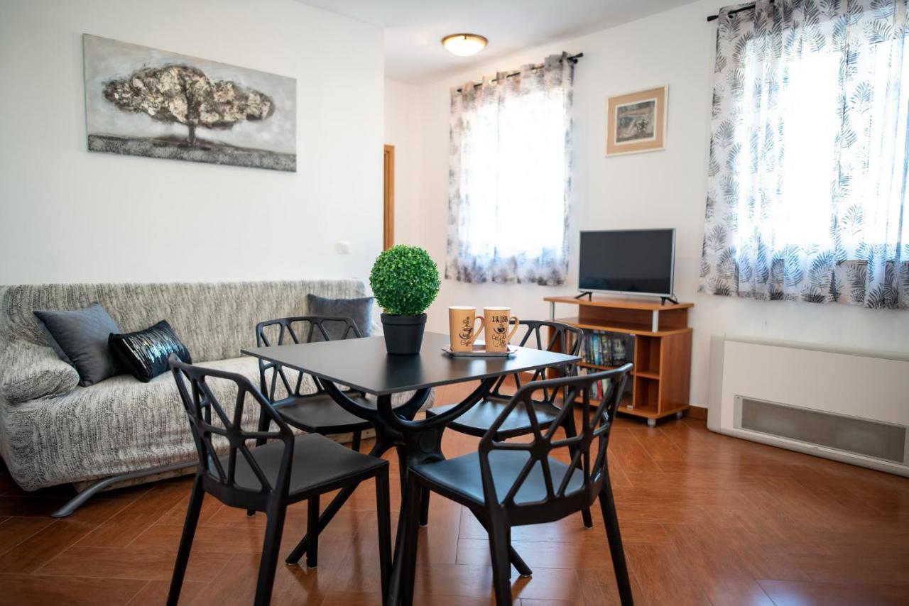 Apartments Sutalo 2 ツァヴタット エクステリア 写真